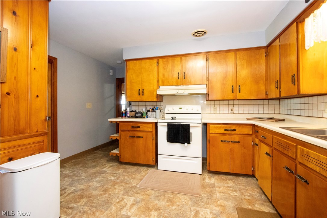 7241 S Funk Road Shreve OH 44676