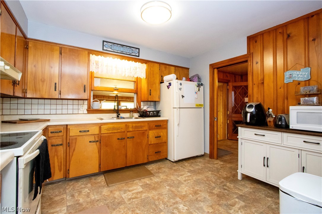 7241 S Funk Road Shreve OH 44676