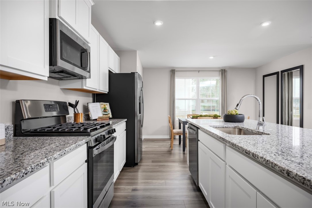 371 Lily Lane Elyria OH 44035