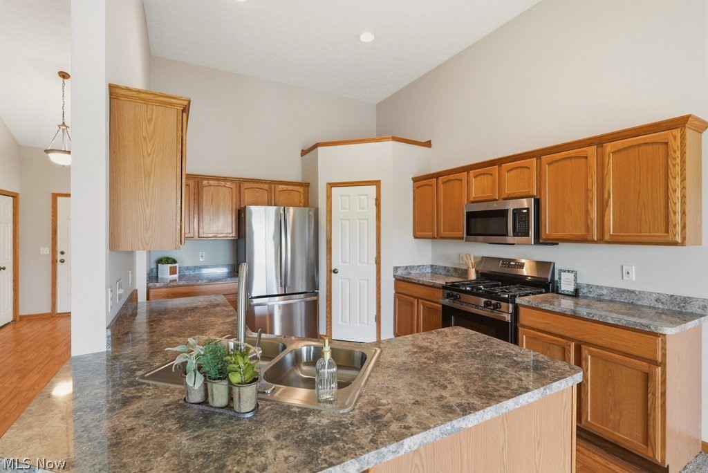 12786 Heritage Trail North Royalton OH 44133