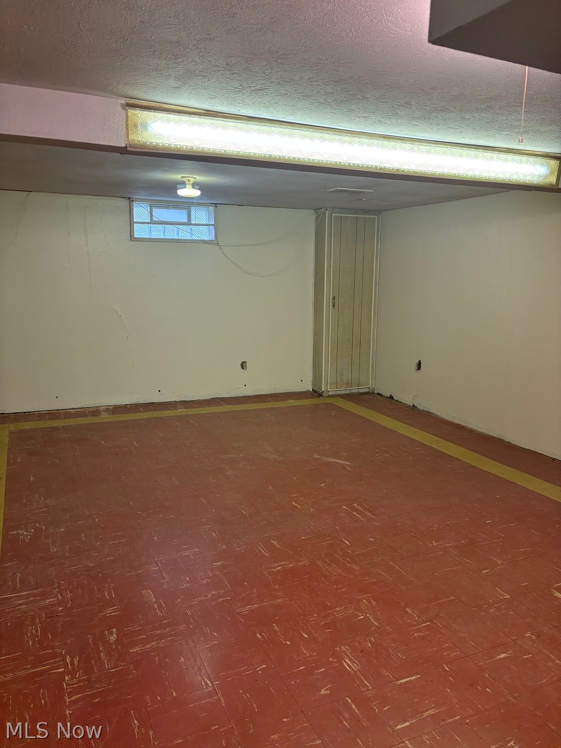 10917 Governor Avenue Cleveland OH 44111