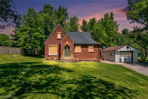 2834 W Wallings Road Broadview Heights OH 44147