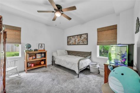 2834 W Wallings Road Broadview Heights OH 44147