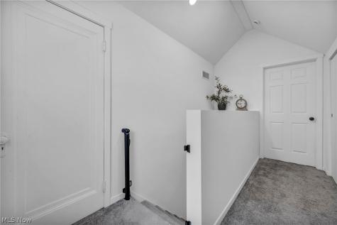 2834 W Wallings Road Broadview Heights OH 44147