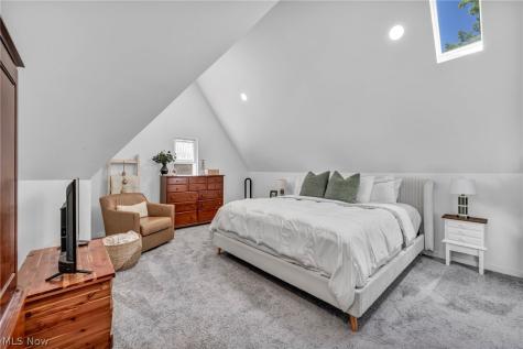 2834 W Wallings Road Broadview Heights OH 44147