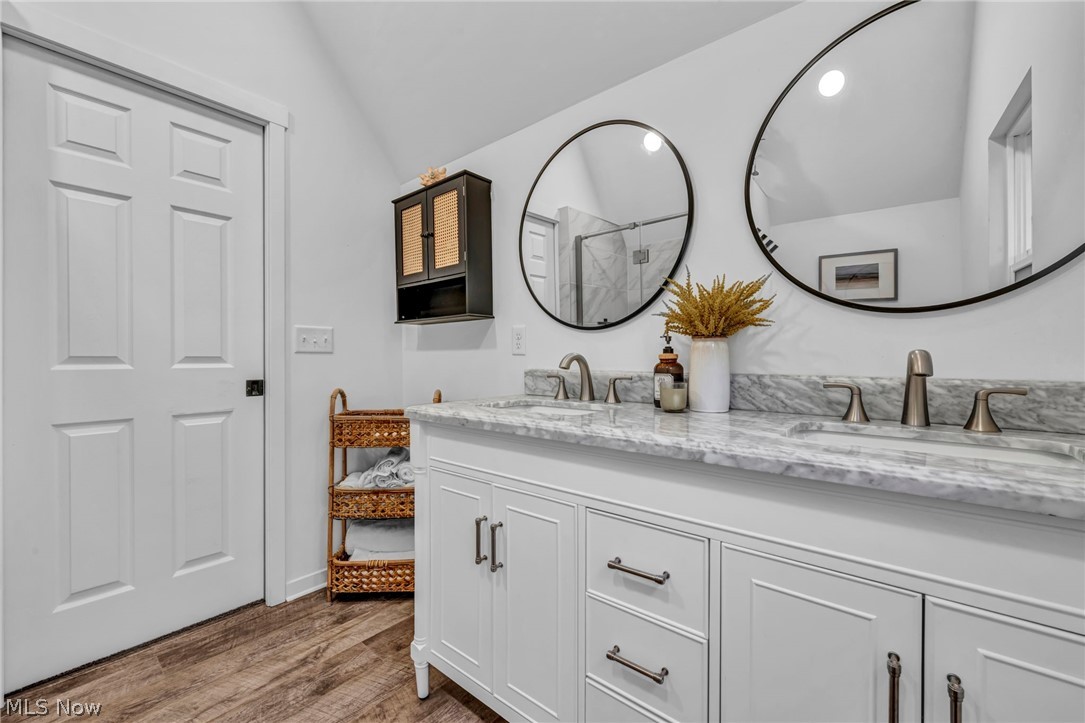 2834 W Wallings Road Broadview Heights OH 44147