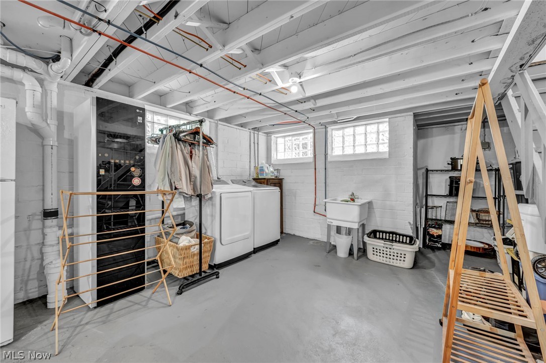 2834 W Wallings Road Broadview Heights OH 44147