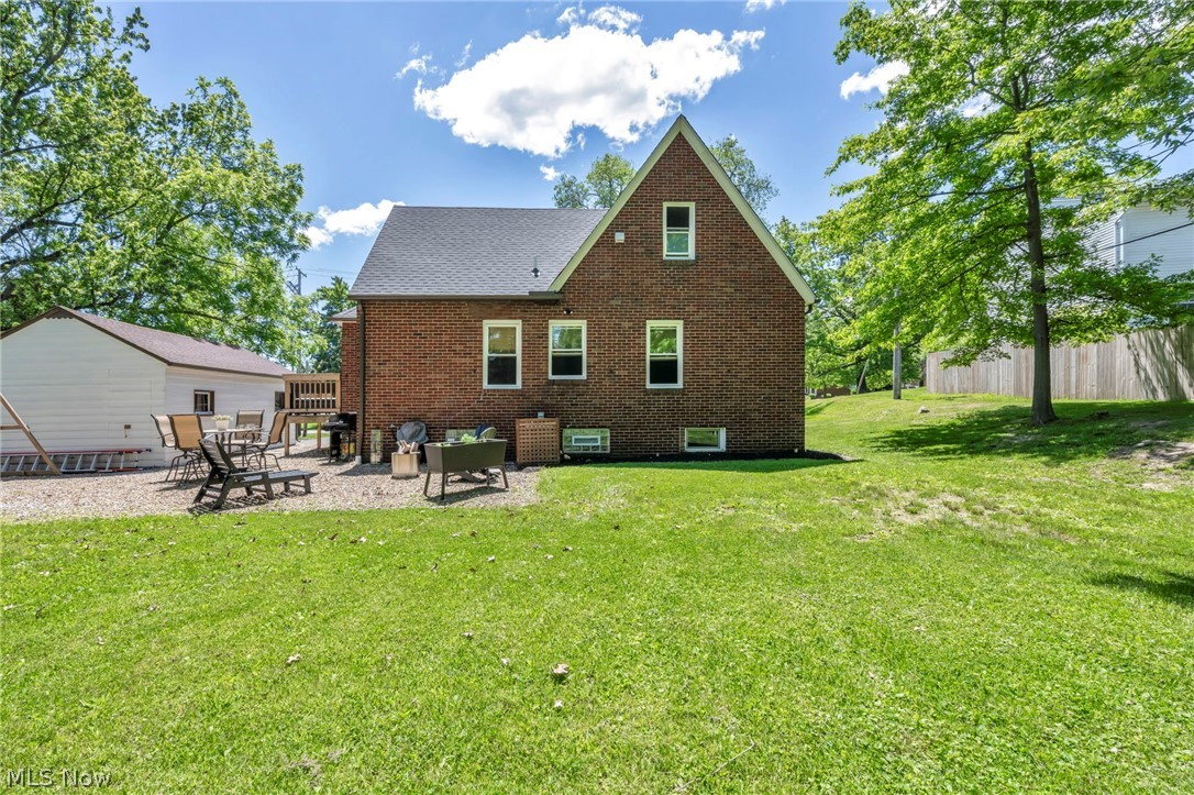 2834 W Wallings Road Broadview Heights OH 44147