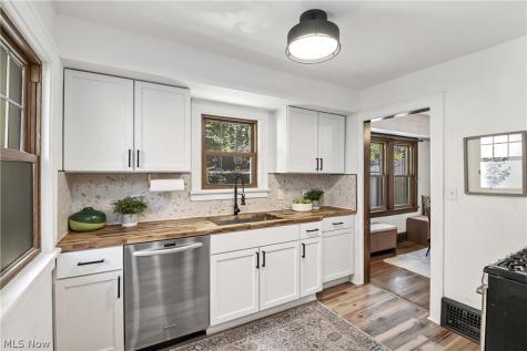 4545 Broadale Road Cleveland OH 44109