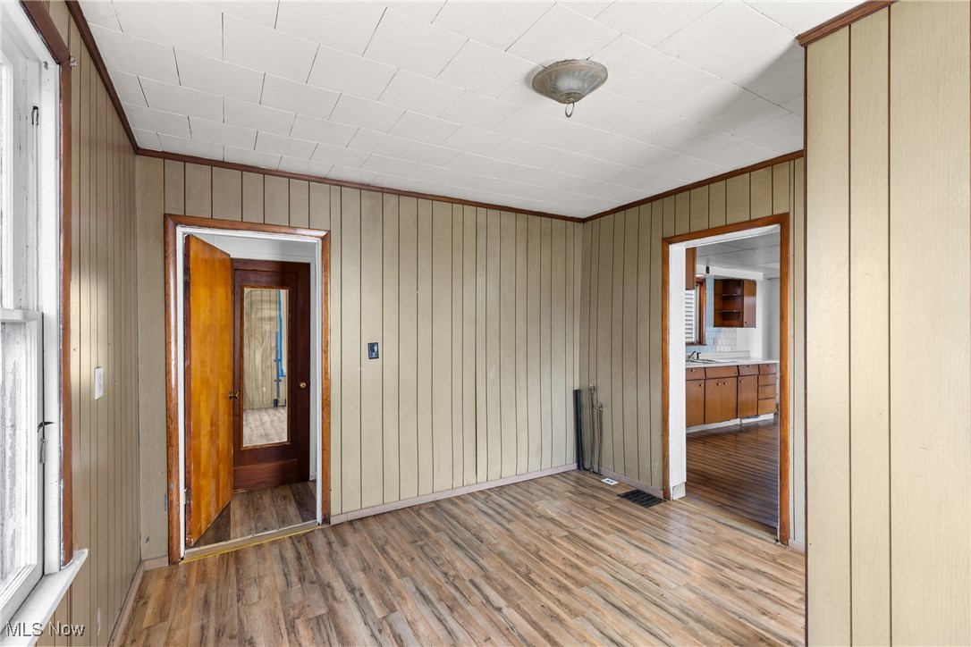 515 Walden Avenue Tiltonsville OH 43963