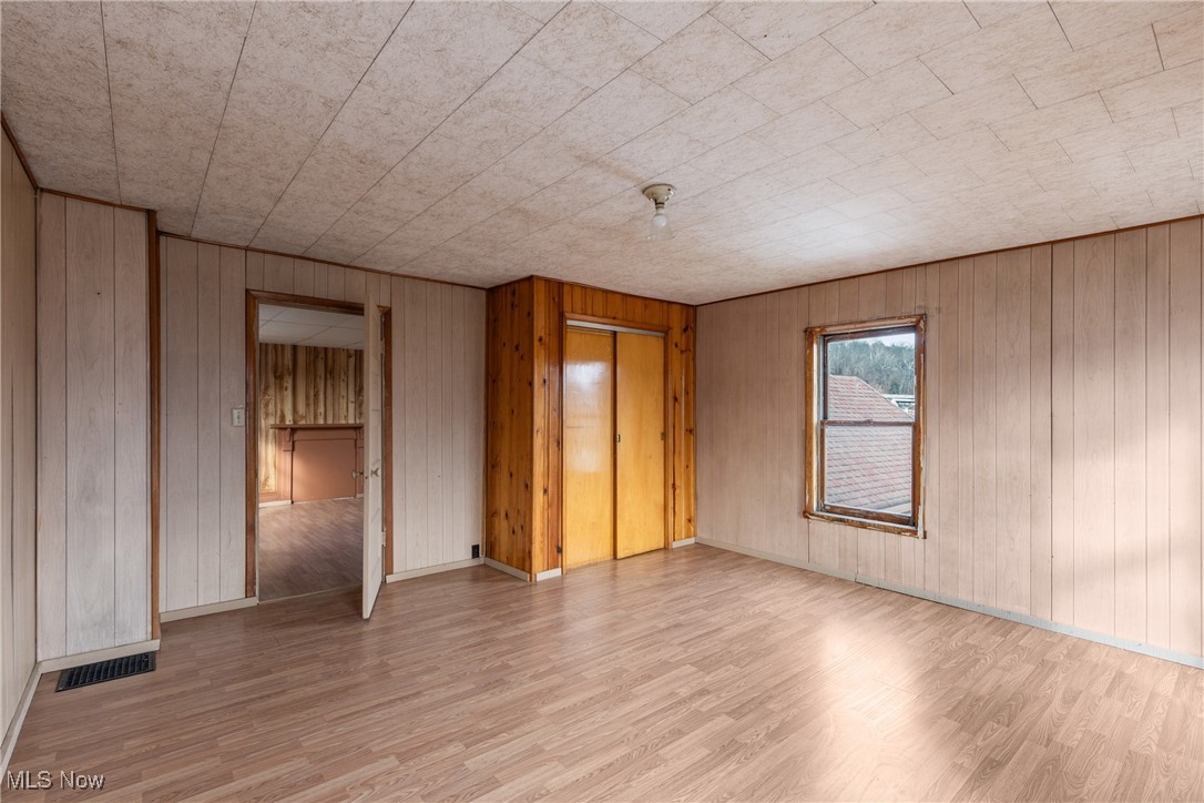 515 Walden Avenue Tiltonsville OH 43963