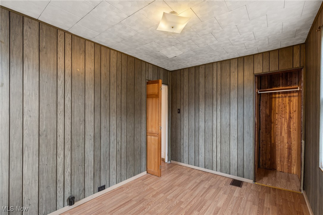 515 Walden Avenue Tiltonsville OH 43963