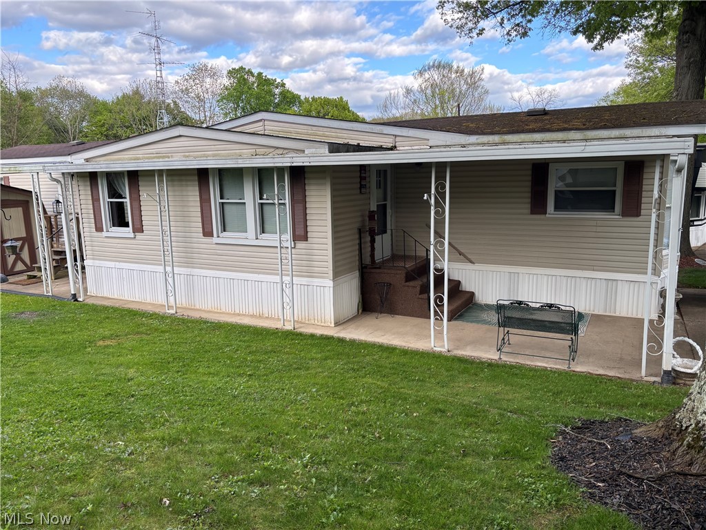 1931 Campground Road Wellsville OH 43968