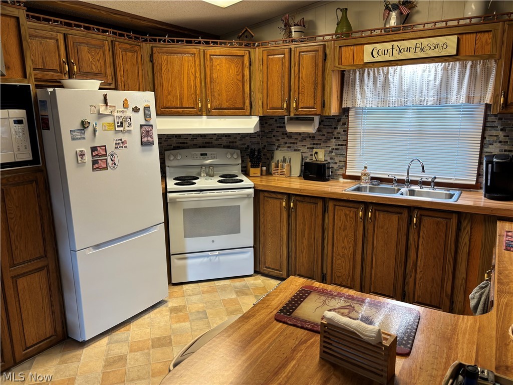 1931 Campground Road Wellsville OH 43968