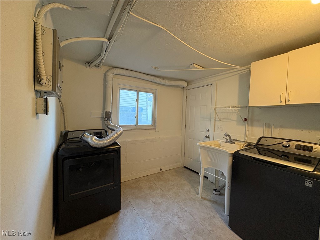 3492 Dawn Drive North Olmsted OH 44070