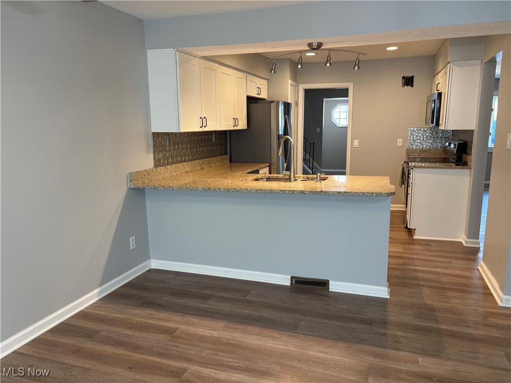 3492 Dawn Drive North Olmsted OH 44070