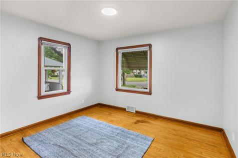 1340 E Boston Avenue Youngstown OH 44502