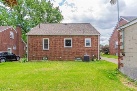 1340 E Boston Avenue Youngstown OH 44502