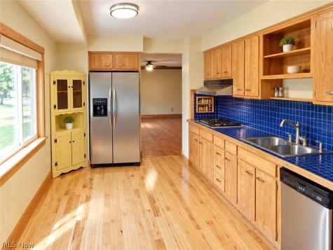 10869 Lafayette Drive Parma Heights OH 44130