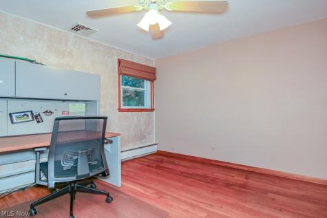 944 Larkridge Avenue Youngstown OH 44512