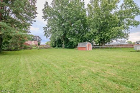 944 Larkridge Avenue Youngstown OH 44512