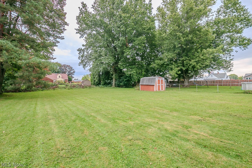 944 Larkridge Avenue Youngstown OH 44512