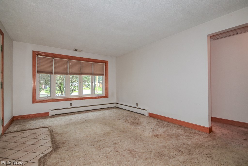944 Larkridge Avenue Youngstown OH 44512