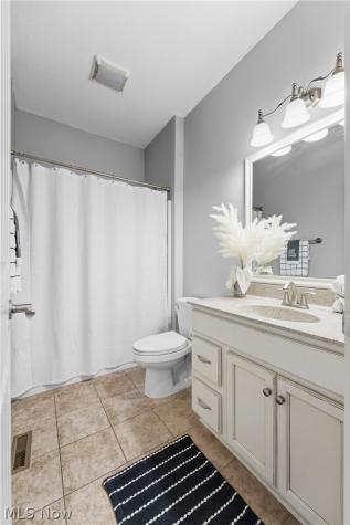 8888 Scotsbury Street NW Massillon OH 44646