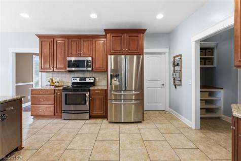 8888 Scotsbury Street NW Massillon OH 44646