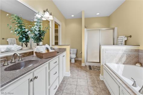 8888 Scotsbury Street NW Massillon OH 44646