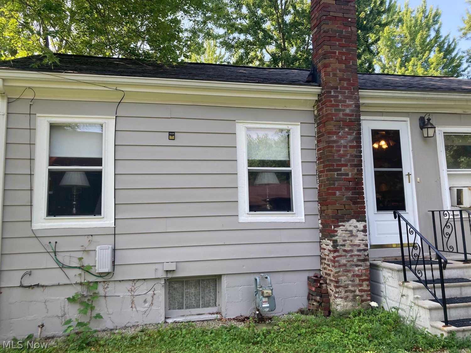 112 West Street Kipton OH 44049