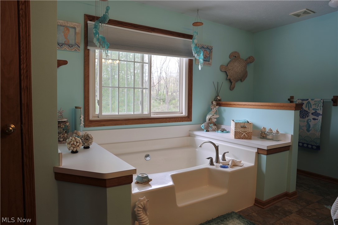 8335 Township Road 457 Loudonville OH 44842