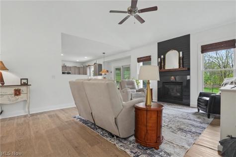 120 Boulder Boulevard Peninsula OH 44264