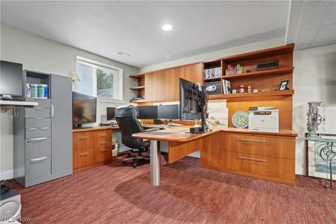 120 Boulder Boulevard Peninsula OH 44264