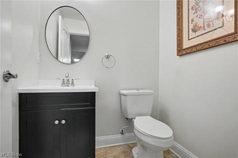 120 Boulder Boulevard Peninsula OH 44264