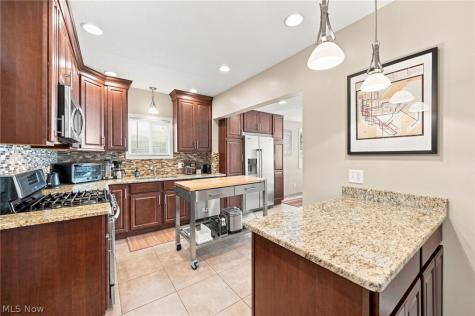 1626 Wagar Avenue Lakewood OH 44107
