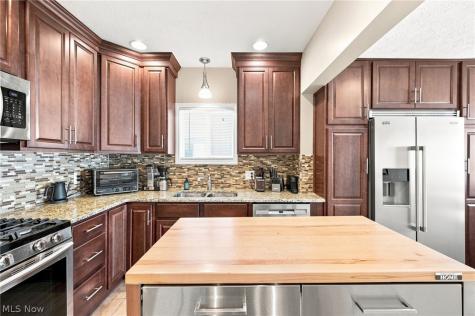 1626 Wagar Avenue Lakewood OH 44107