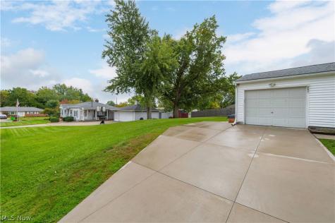 2772 Serra Vista Drive Stow OH 44224