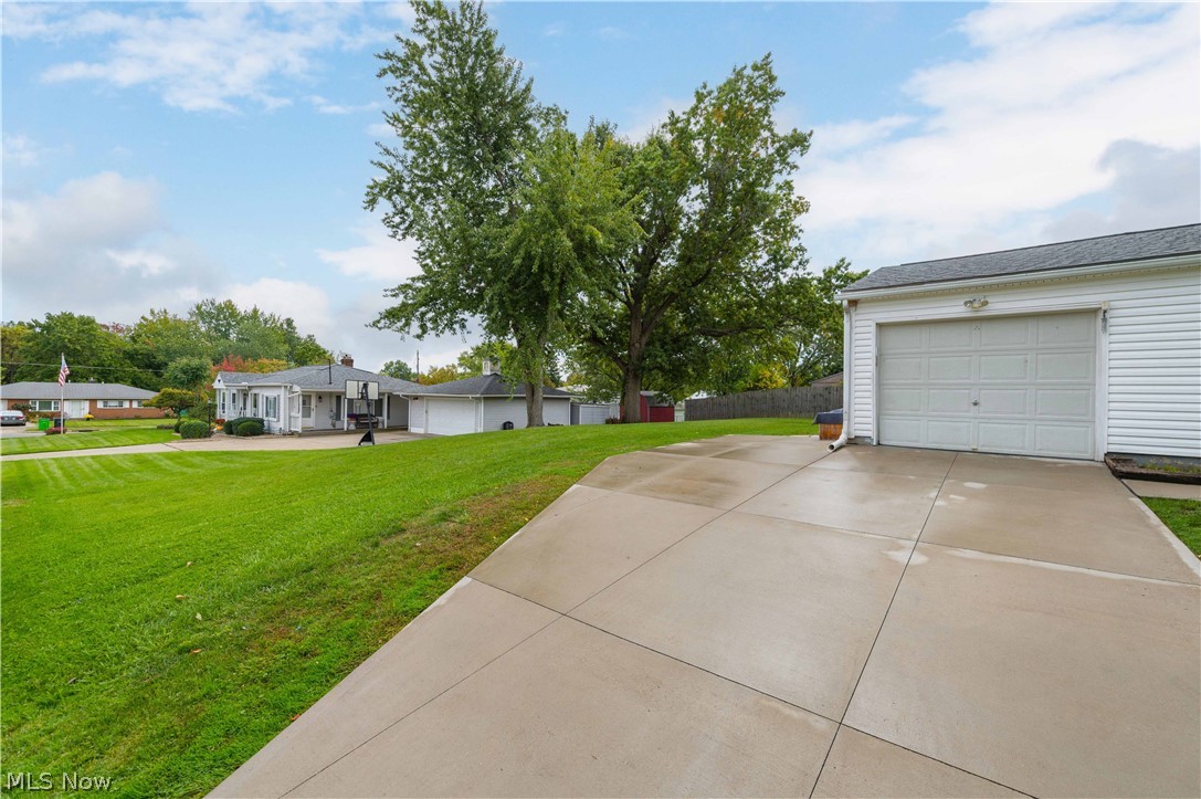2772 Serra Vista Drive Stow OH 44224
