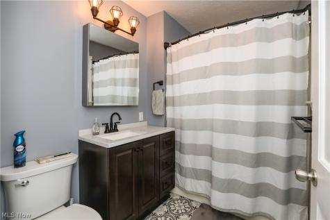 748 Cedar Avenue Ravenna OH 44266