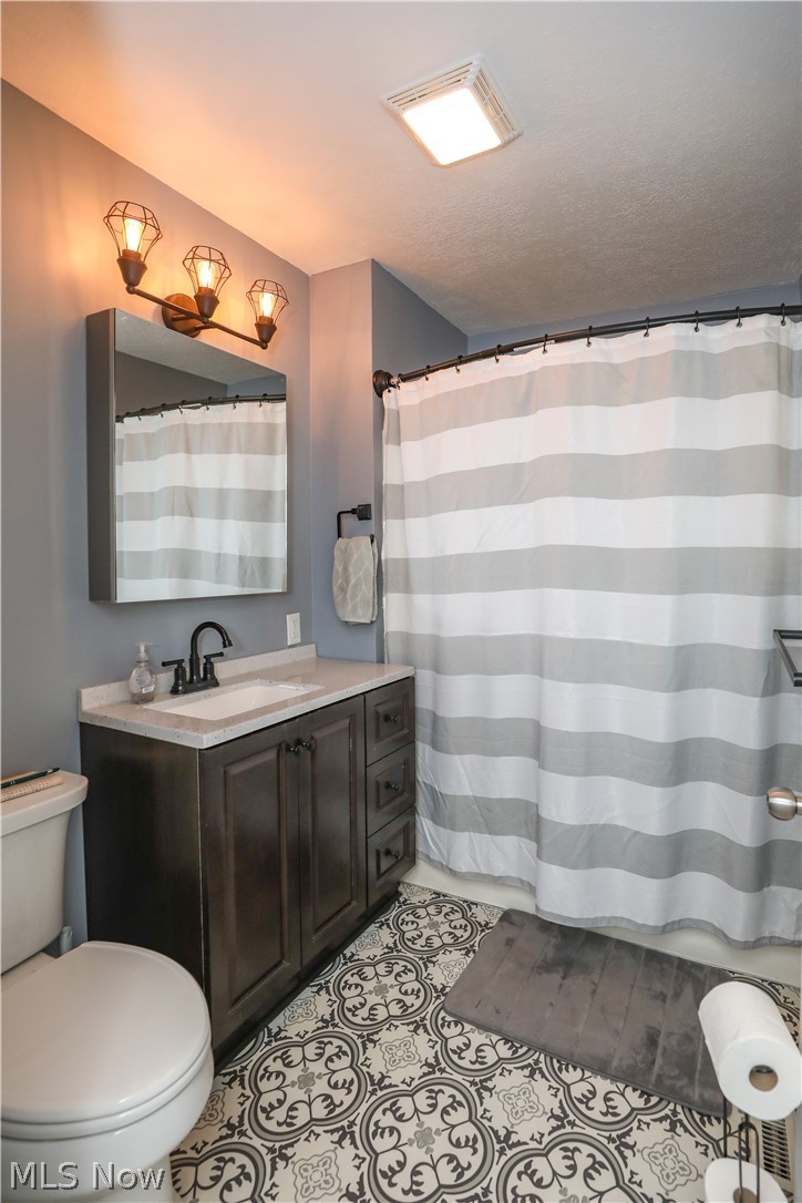 748 Cedar Avenue Ravenna OH 44266
