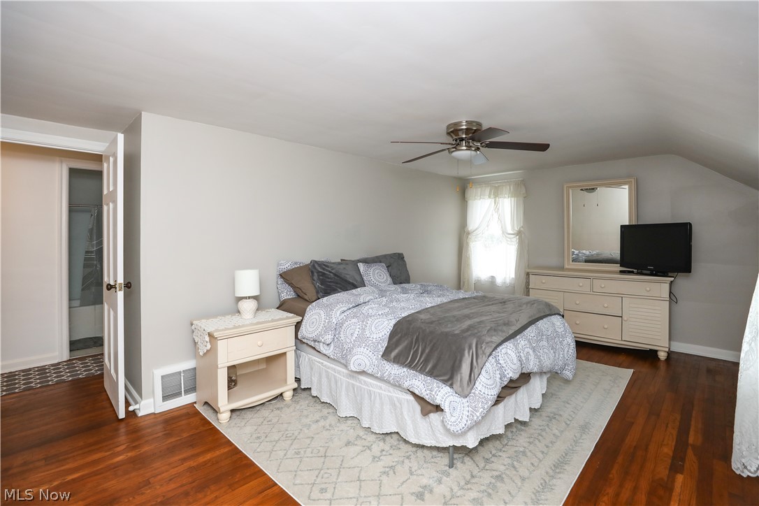 748 Cedar Avenue Ravenna OH 44266