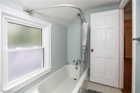748 Cedar Avenue Ravenna OH 44266