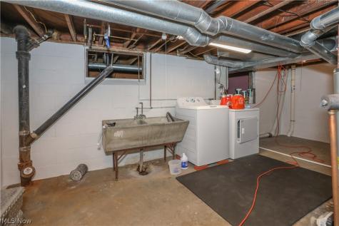 748 Cedar Avenue Ravenna OH 44266