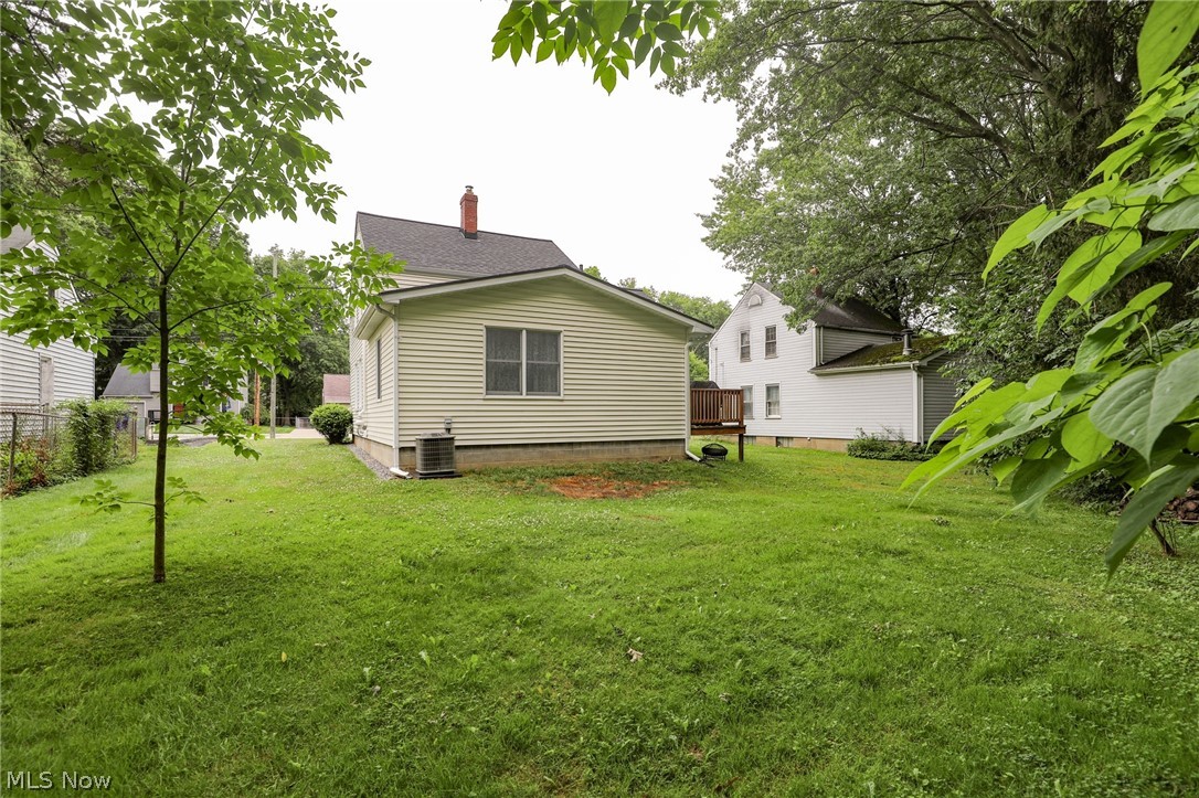 748 Cedar Avenue Ravenna OH 44266