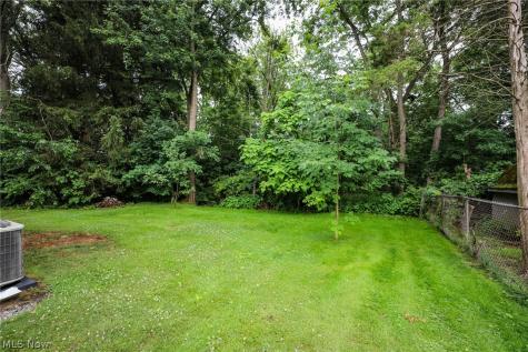 748 Cedar Avenue Ravenna OH 44266