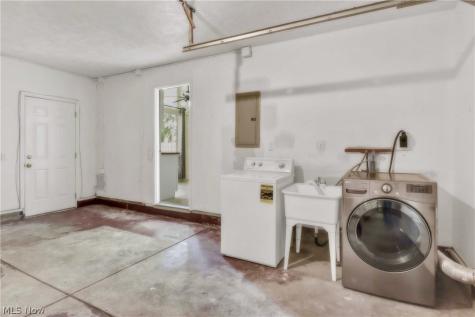 490 Abbyshire Drive Berea OH 44017
