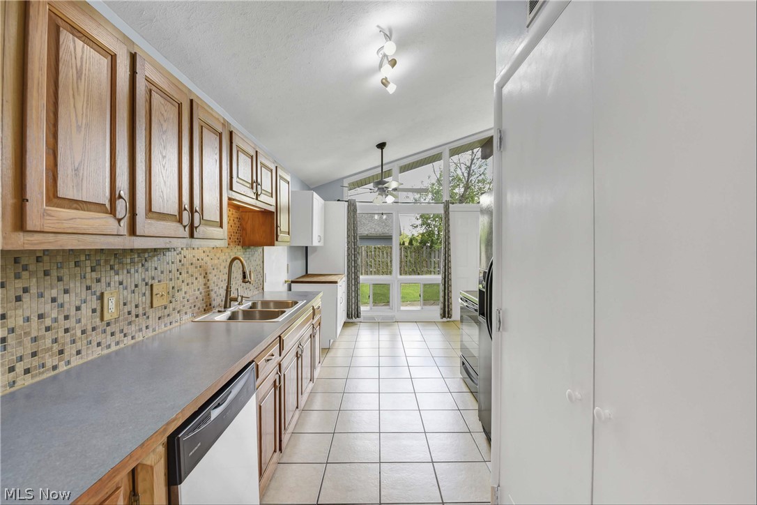 490 Abbyshire Drive Berea OH 44017