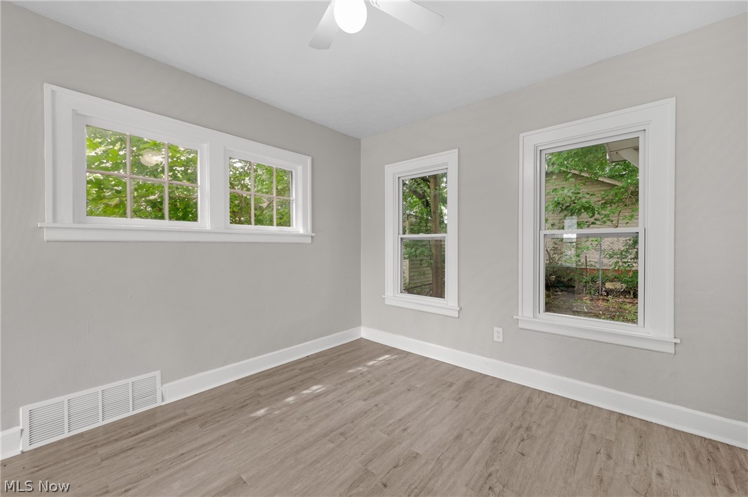 3392 W 91st Street Cleveland OH 44102