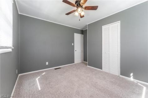 2833 Ellis Avenue NE Canton OH 44705